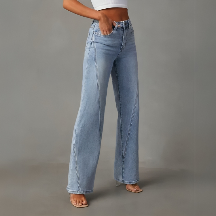 Snygga utsvängda jeans för kvinnor