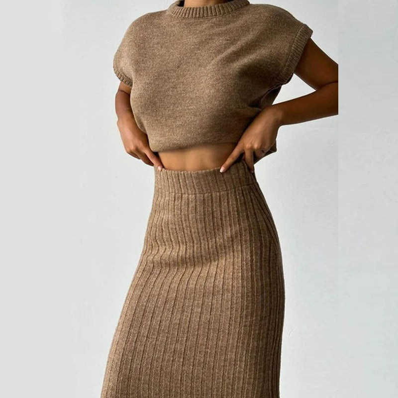 Lös ärmfri ribbad topp och högmidjig lång kjol för kvinnor
